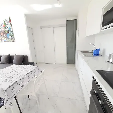 Playa Los Cristianos Deluxe 公寓